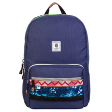 Load image into Gallery viewer, Mochila Daypack  Franjas en bolsa exterior